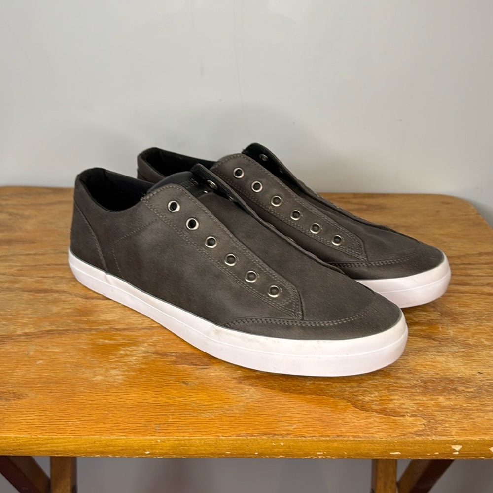 G by Guess Dark Gray Sneakers Slip-On in Size 10 EUC